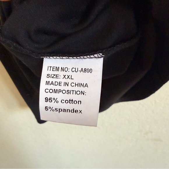 Lizette Collection woman’s Black chic T-Shirt with White Lace and Pearl Accents - Picture 3 of 8